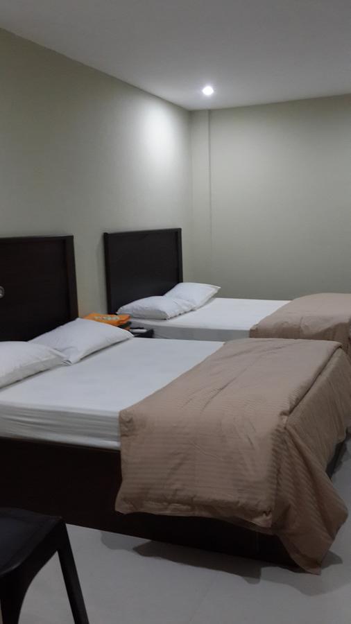 Leon Inn Jodoh Square Batam Экстерьер фото